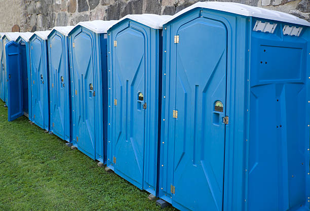 Portable Restrooms for Agricultural Sites in Lake Camelot, IL